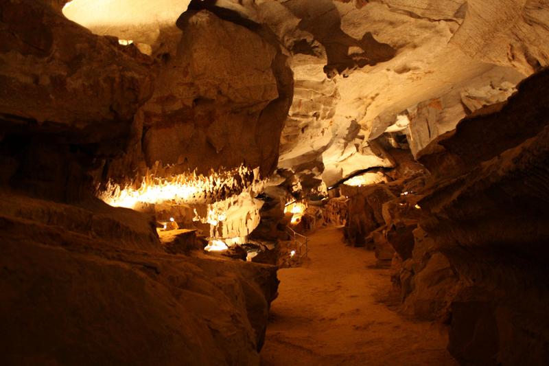 Endless Caverns - Photo 1