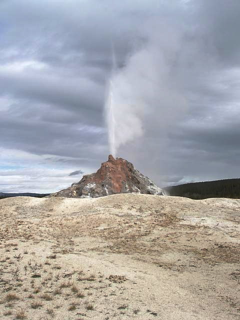 Dome Geyser - Photo 1