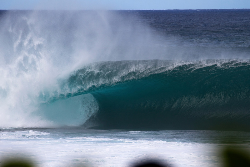 Banzai Pipeline - Photo 1