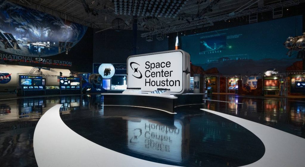 Mission Briefing Center - Photo 1