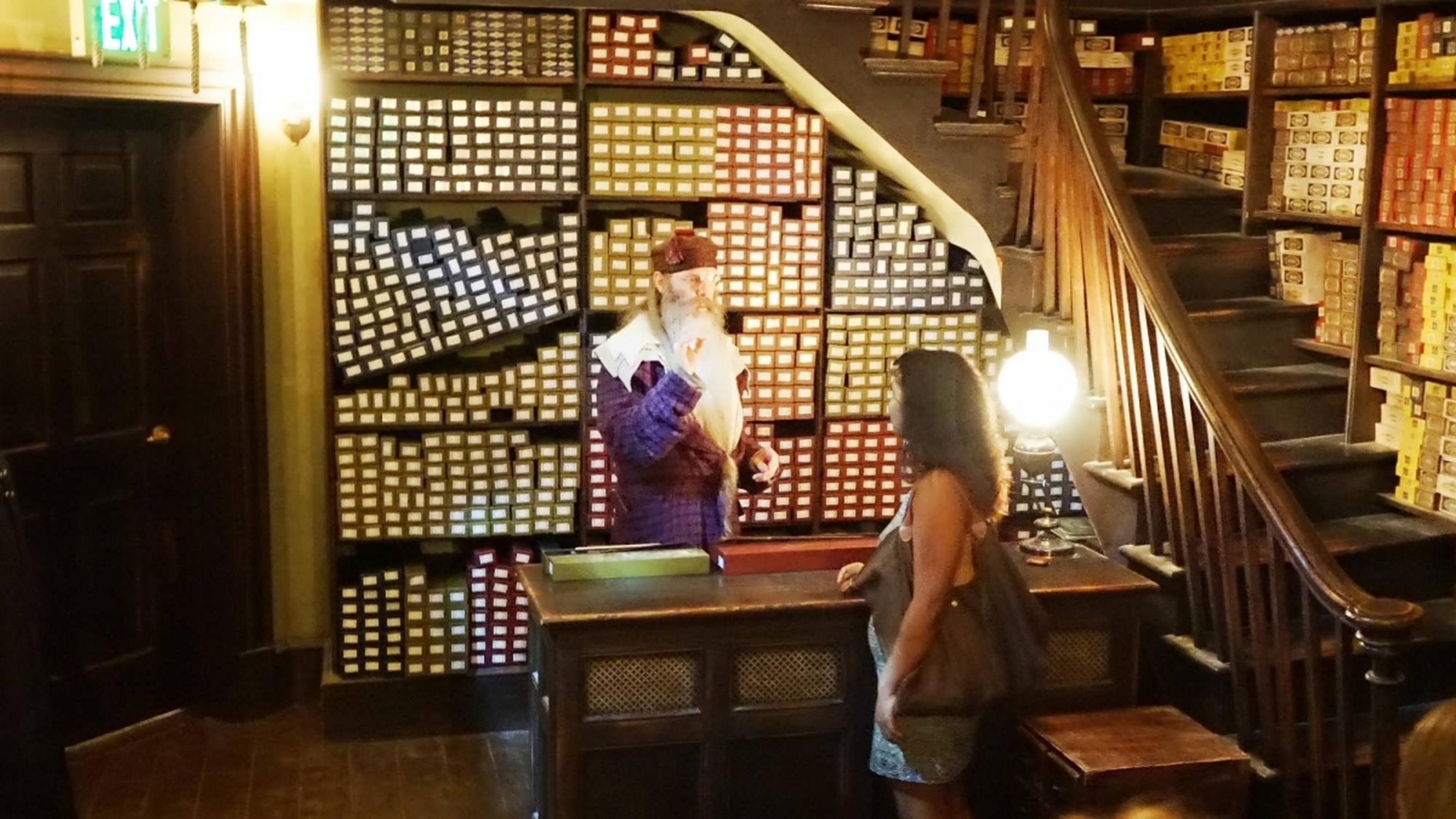 Ollivander's Wand Shop - Photo 1