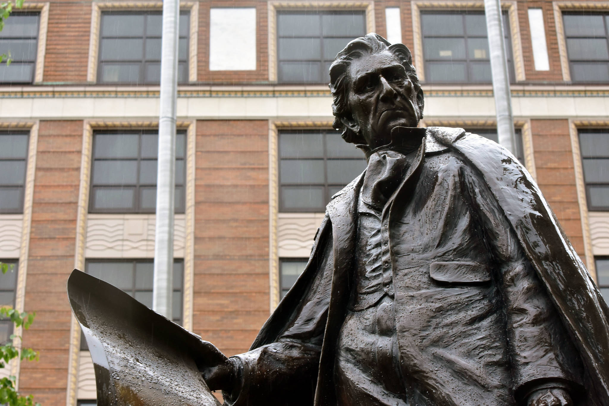William H. Seward statue - Photo 1