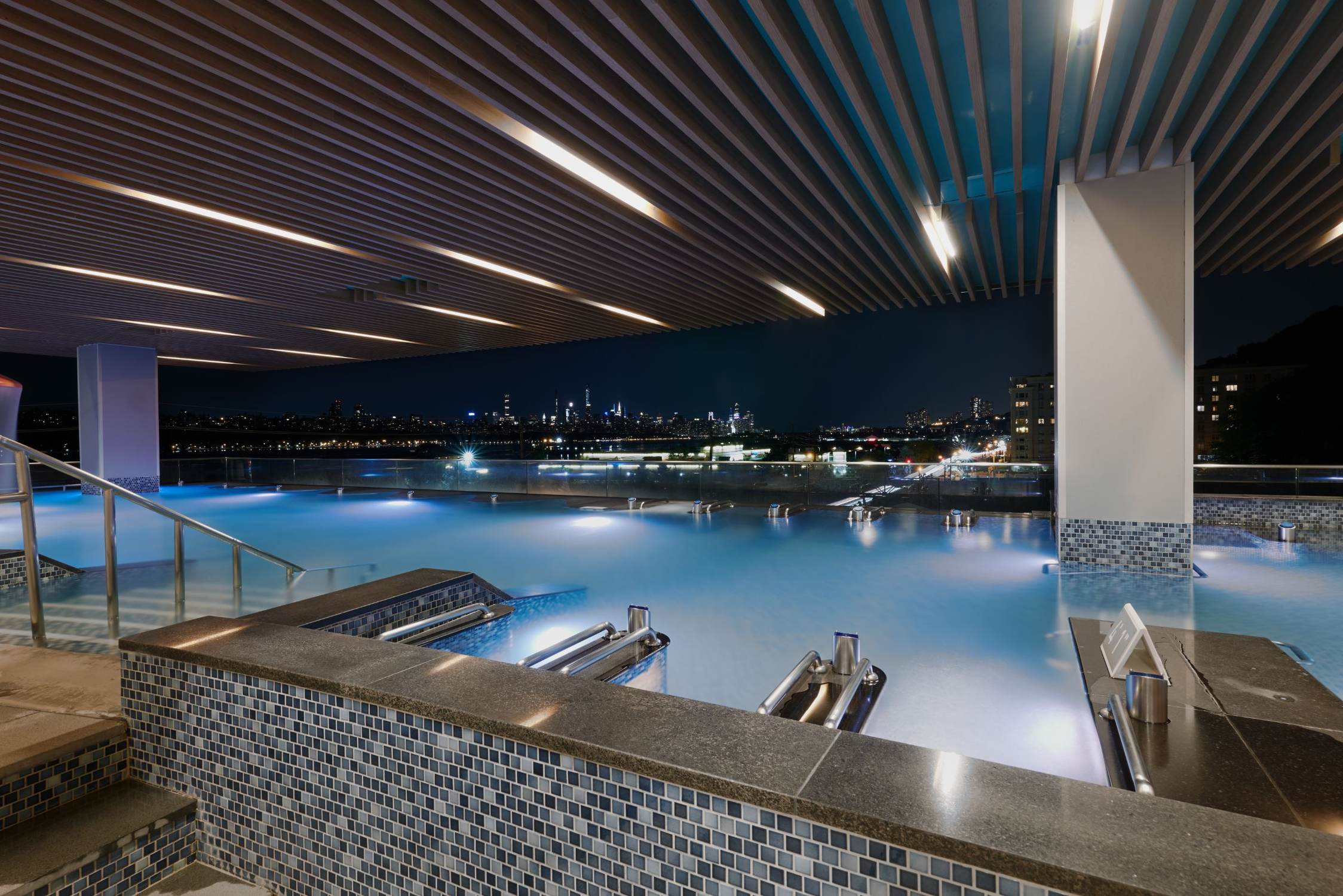 SoJo Spa Club - Photo 1
