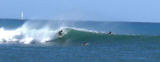 Ala Moana Bowls Surf Break - Photo 1