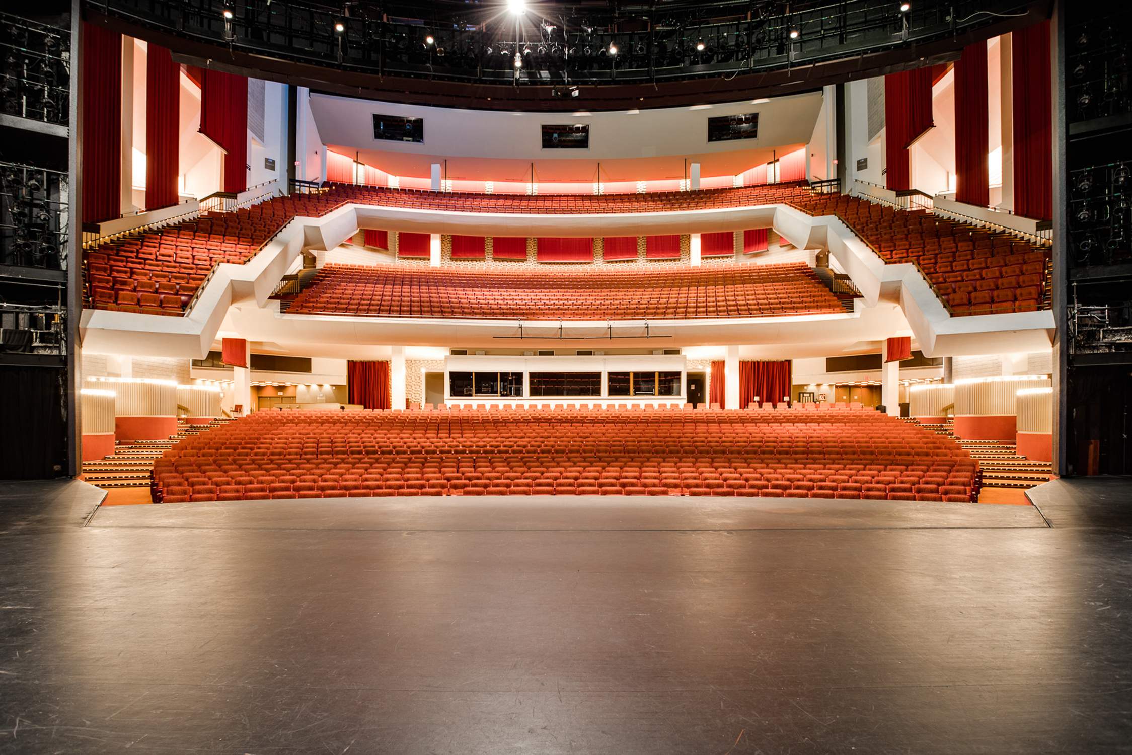 Tennessee Performing Arts Center - Photo 1