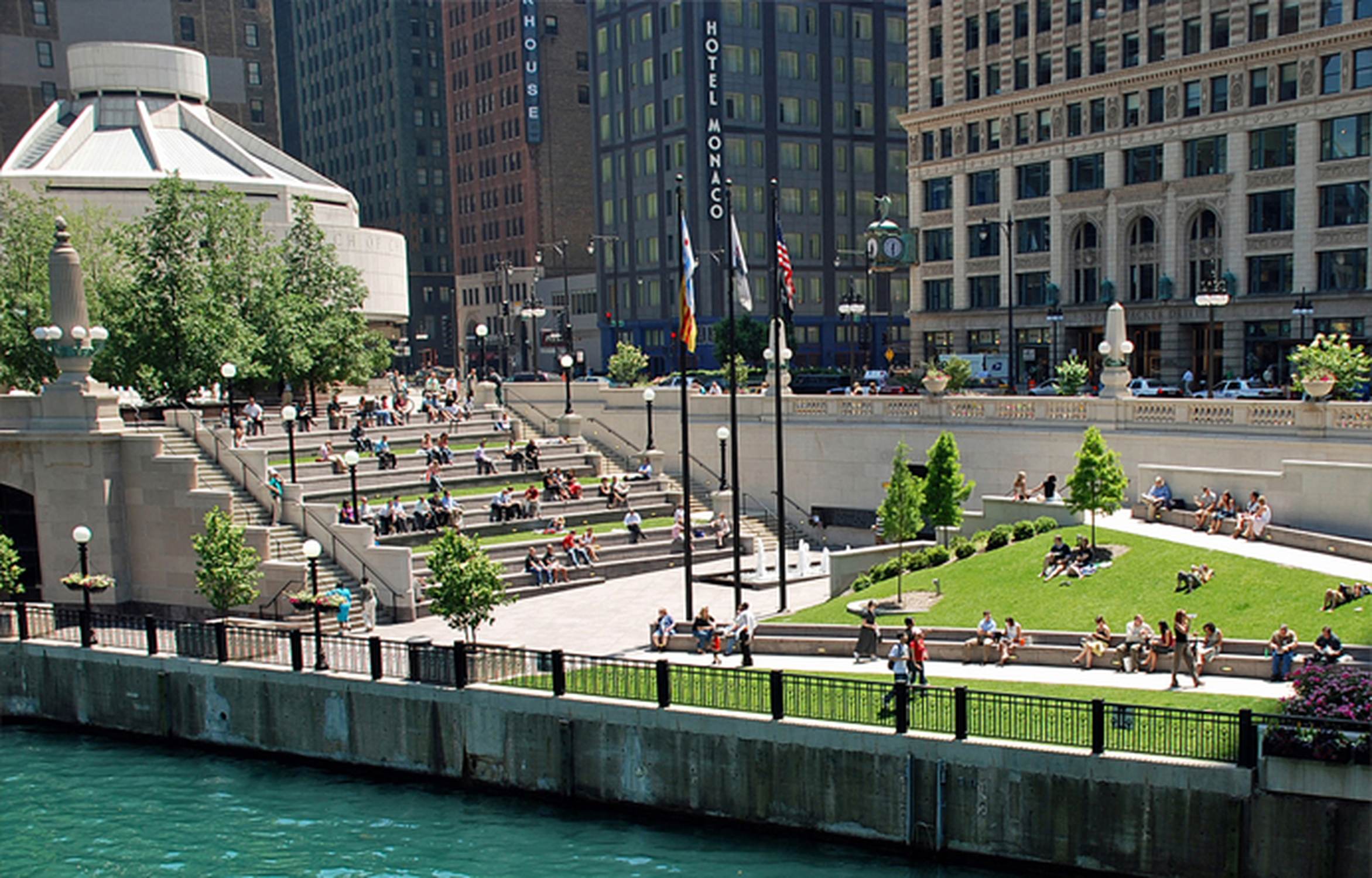 Vietnam War Memorial - Photo 1