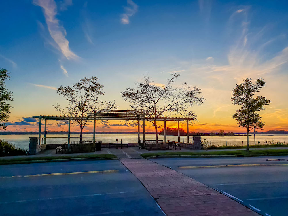 Niagara River Overlook - Photo 1