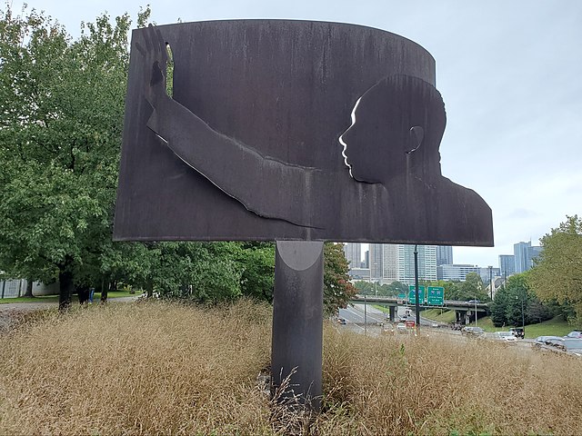 Homage to King - Photo 1