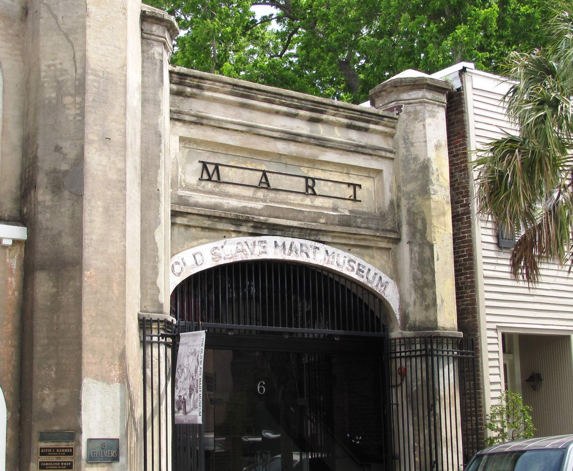 Slave Auction Site Memorial - Photo 1