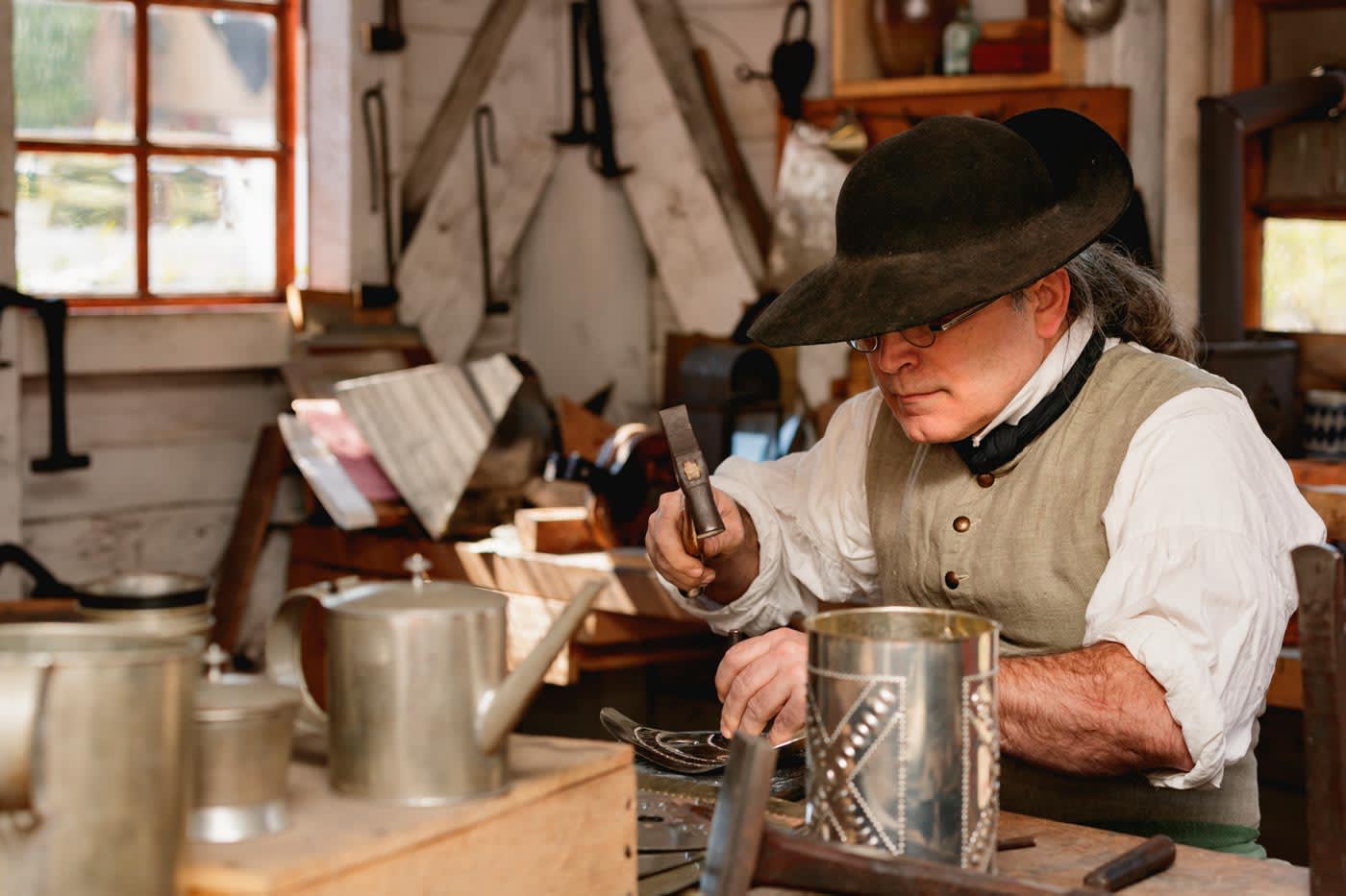 Historic Trade: Tin Plate Worker - Photo 1