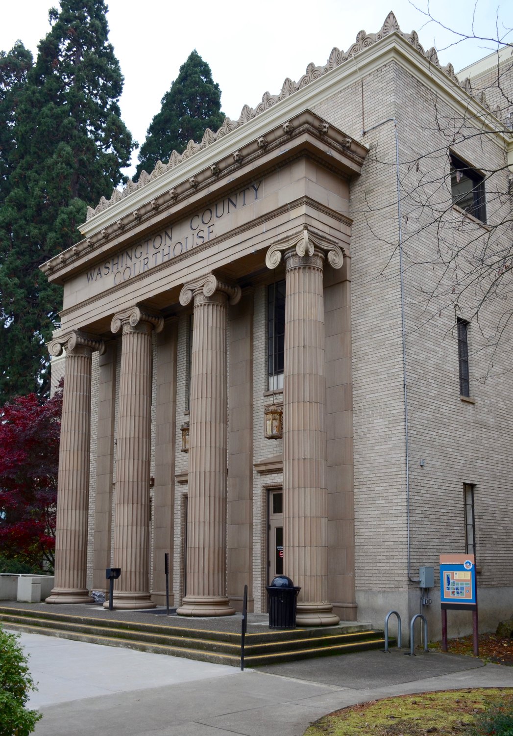 Washington County Courthouse - Photo 1
