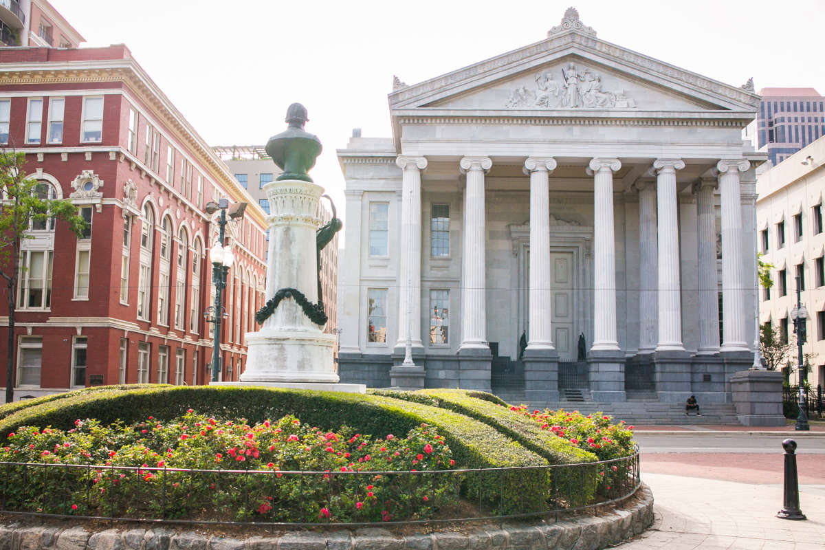 Lafayette Square - Photo 1