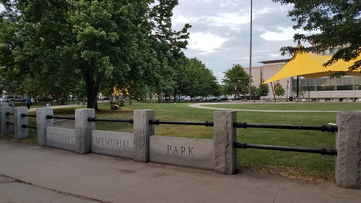 Veterans Memorial Park - Photo 1