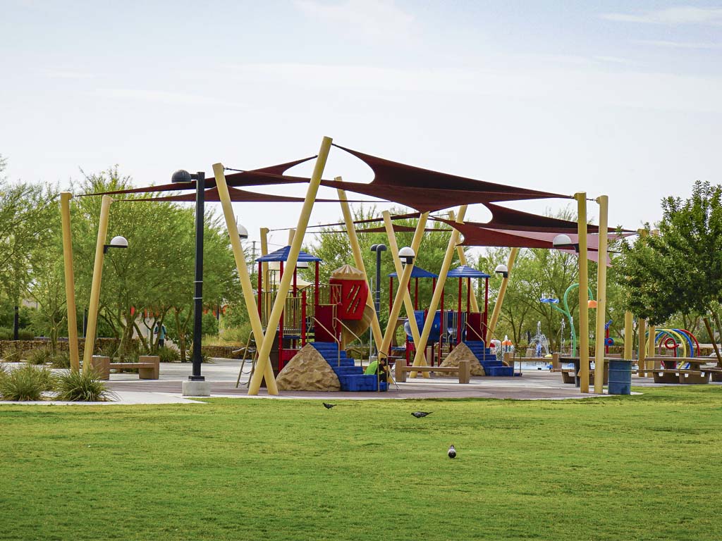 Charlie Frias Park - Photo 1