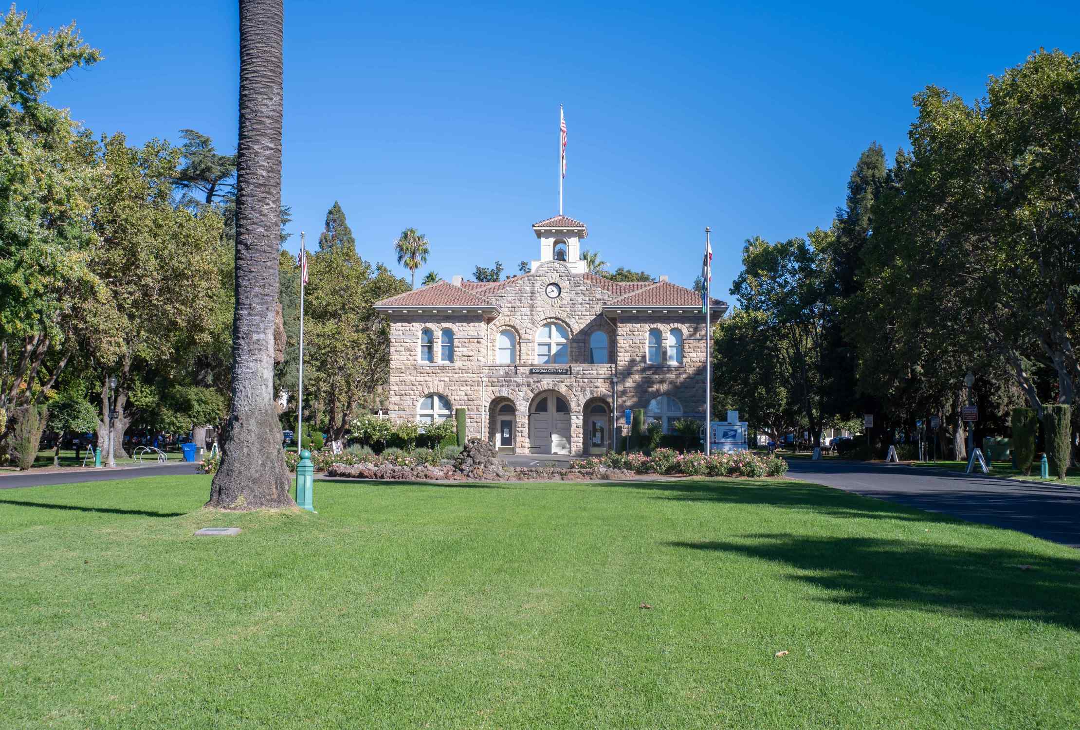 Sonoma Plaza - Photo 1