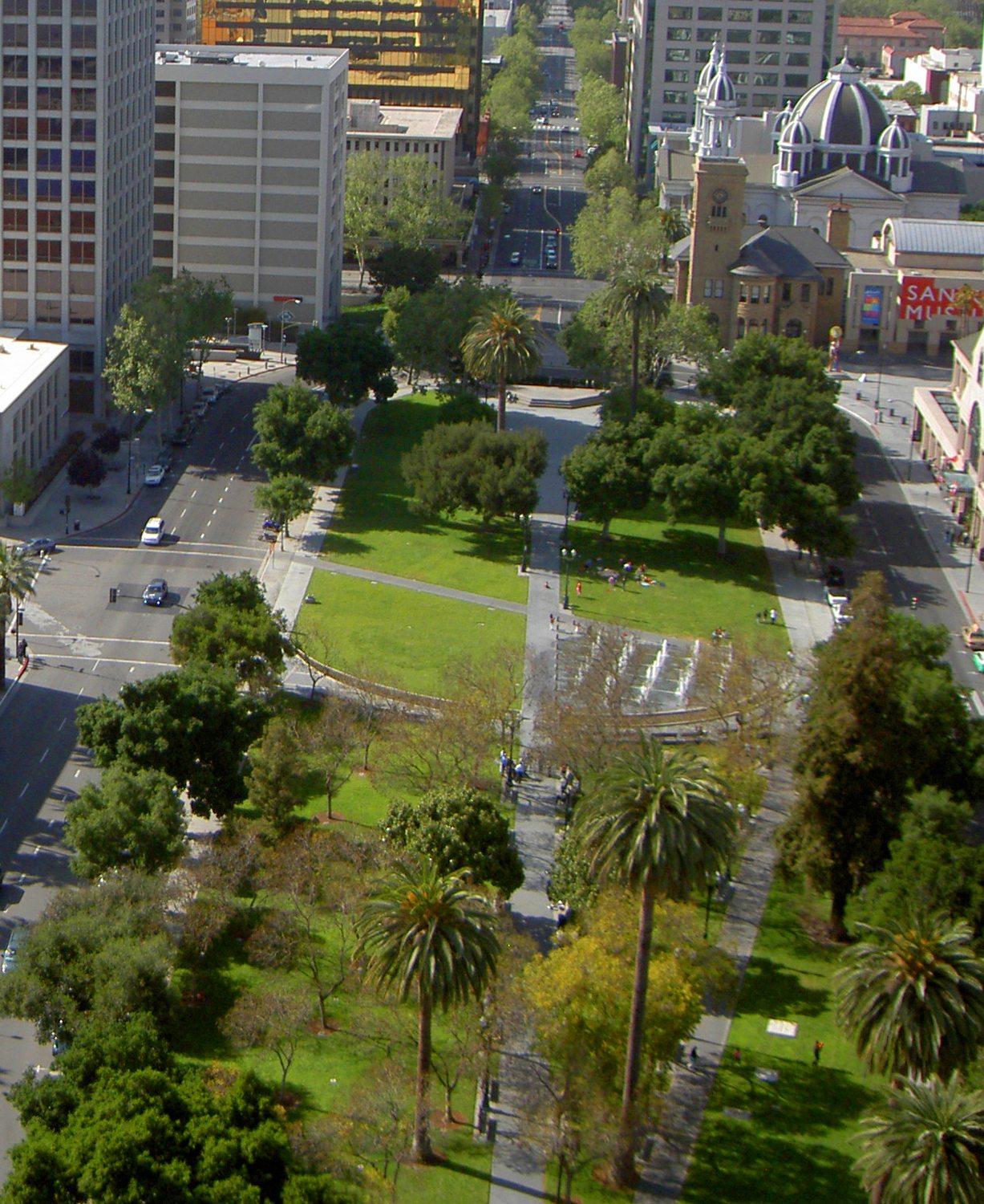 Plaza de César E. Chávez - Photo 1