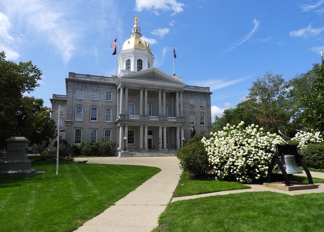 New Hampshire State House Plaza - Photo 1
