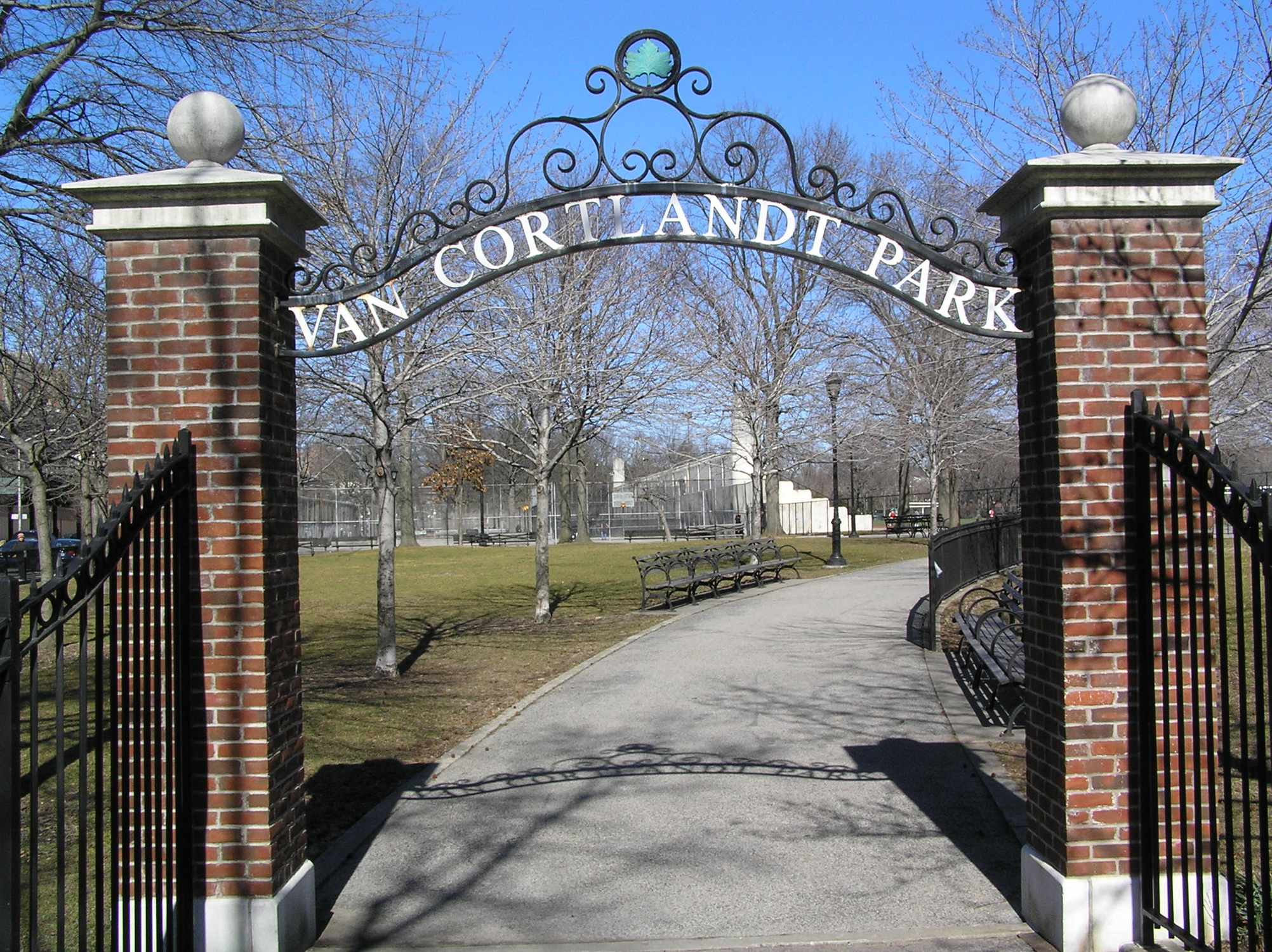 Van Cortlandt Park - Photo 1