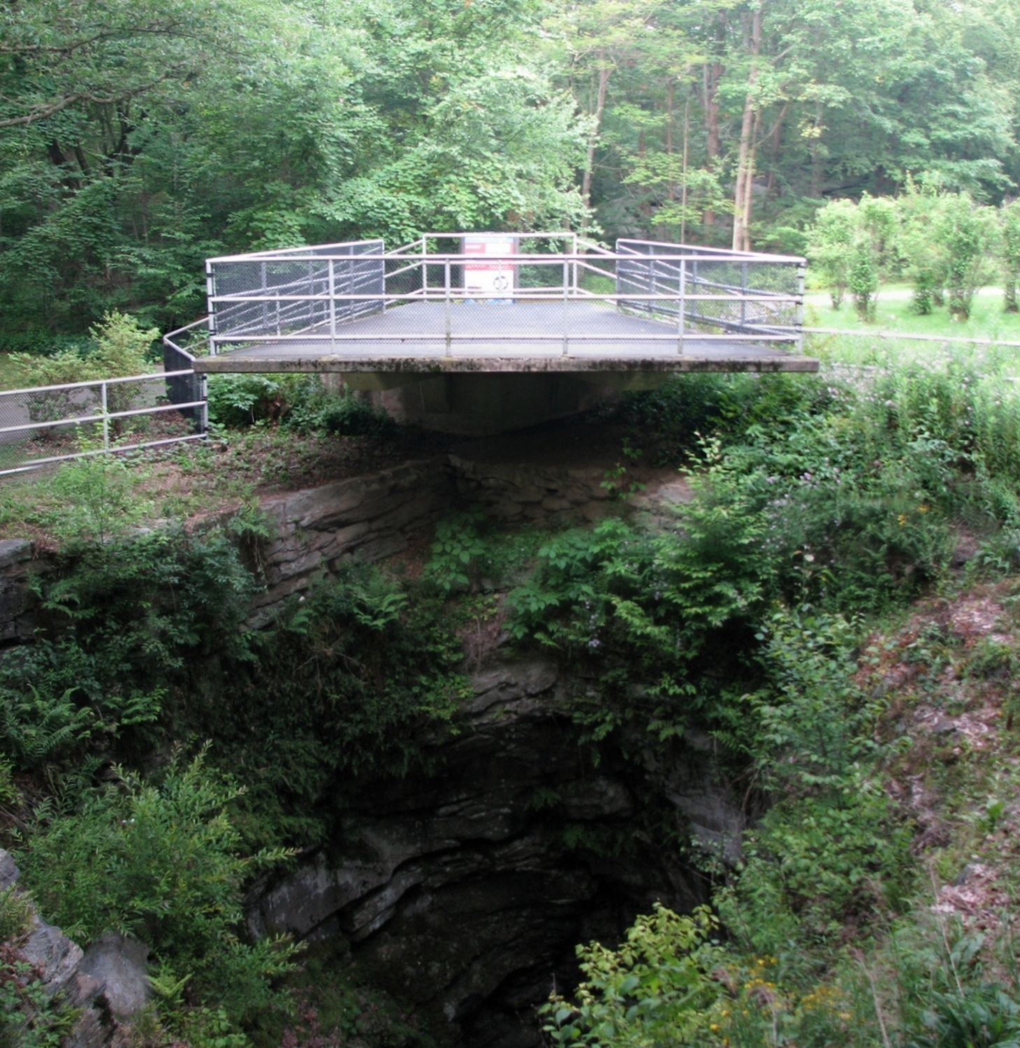 Archbald Pothole State Park - Photo 1