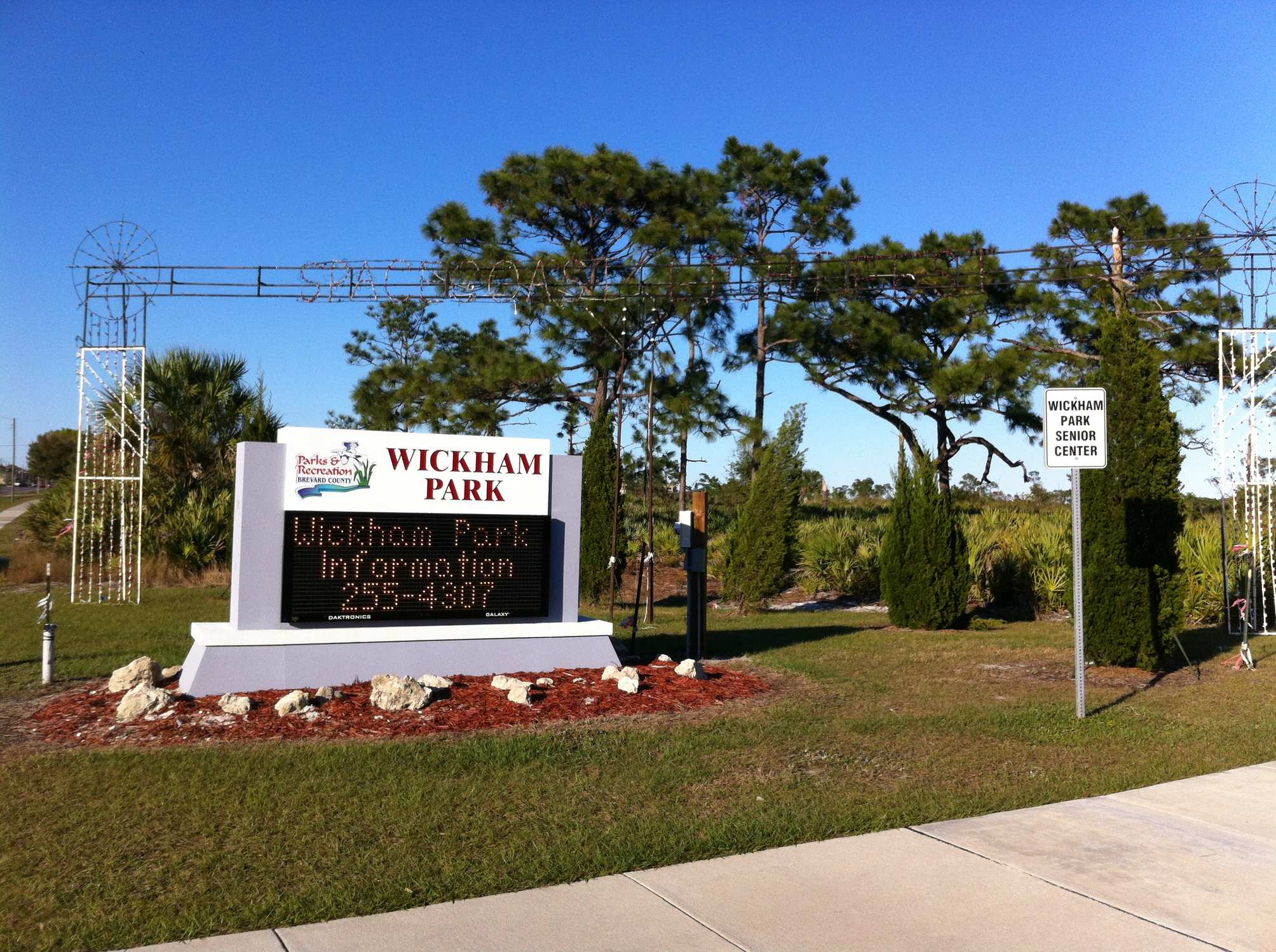 Wickham Park - Photo 1