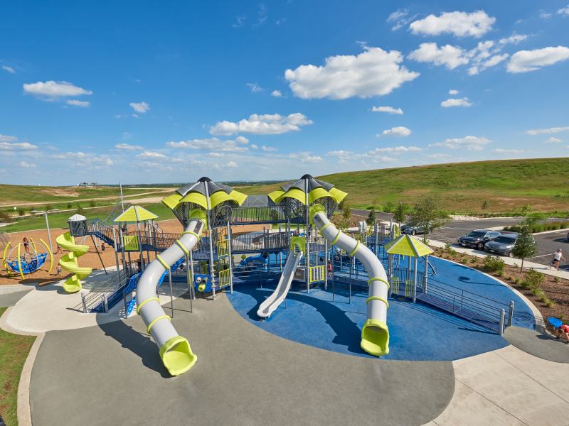Pearsall Park - Photo 1