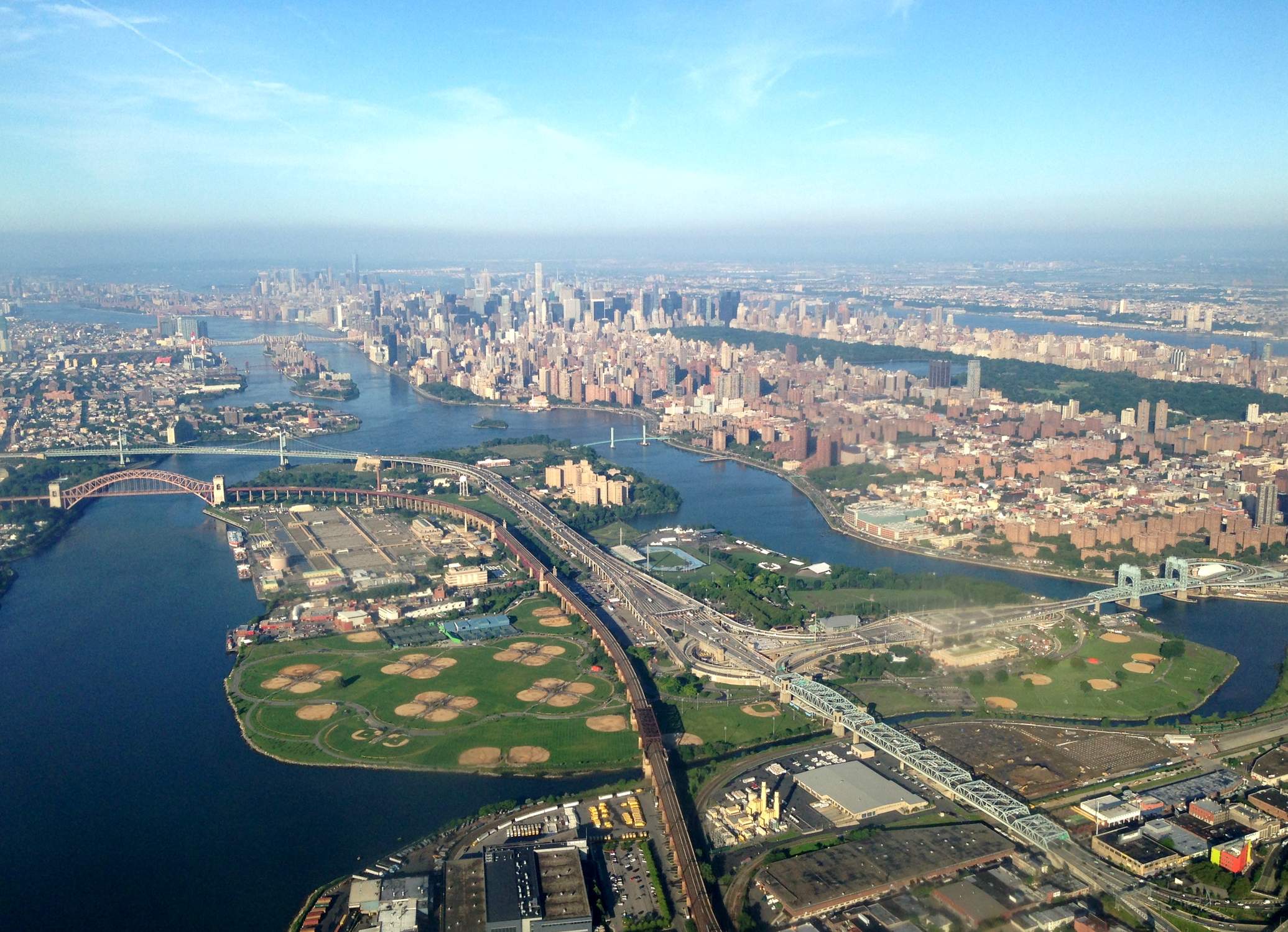 Wards Island Park - Photo 1