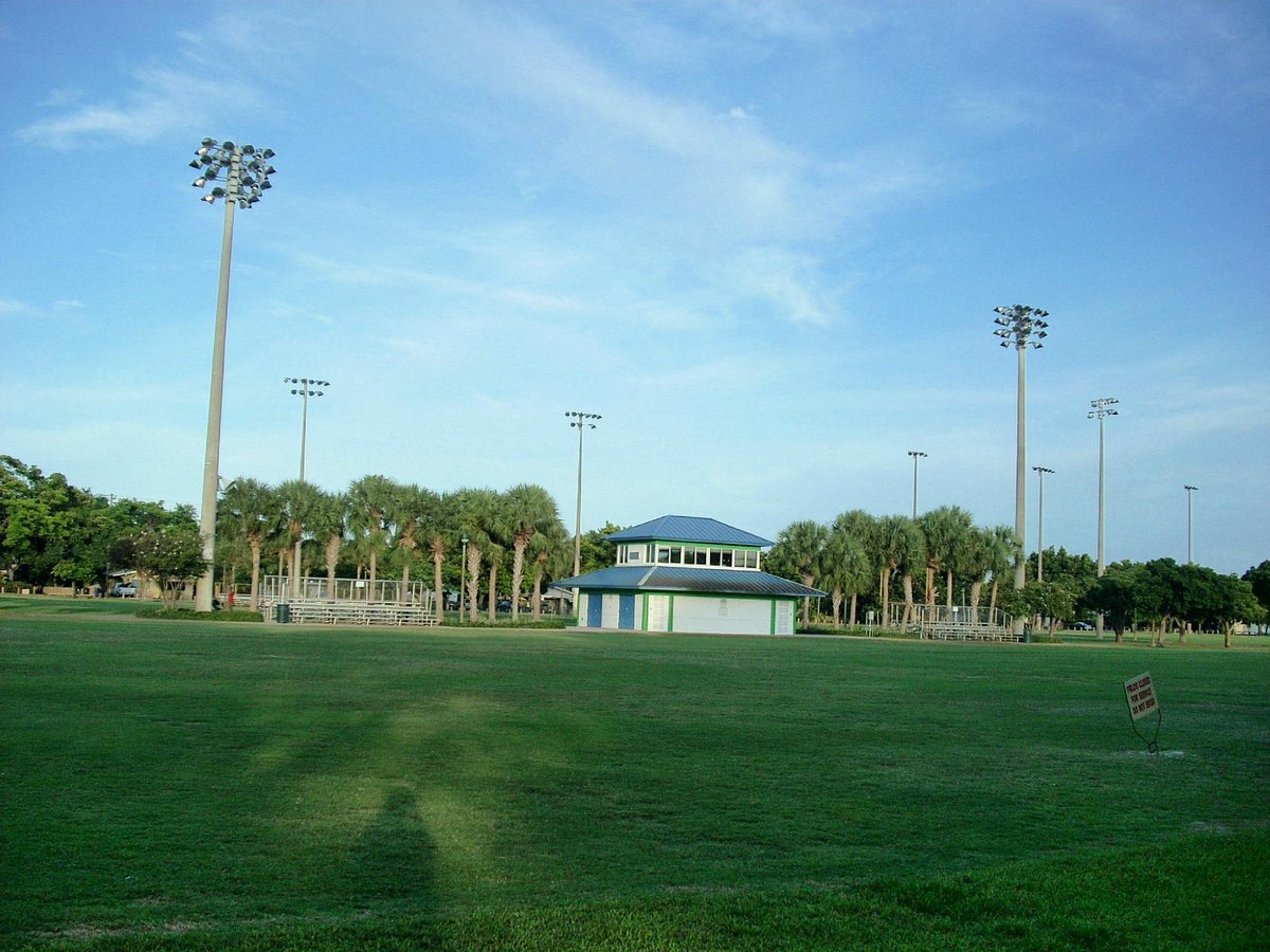 Holiday Park - Photo 1