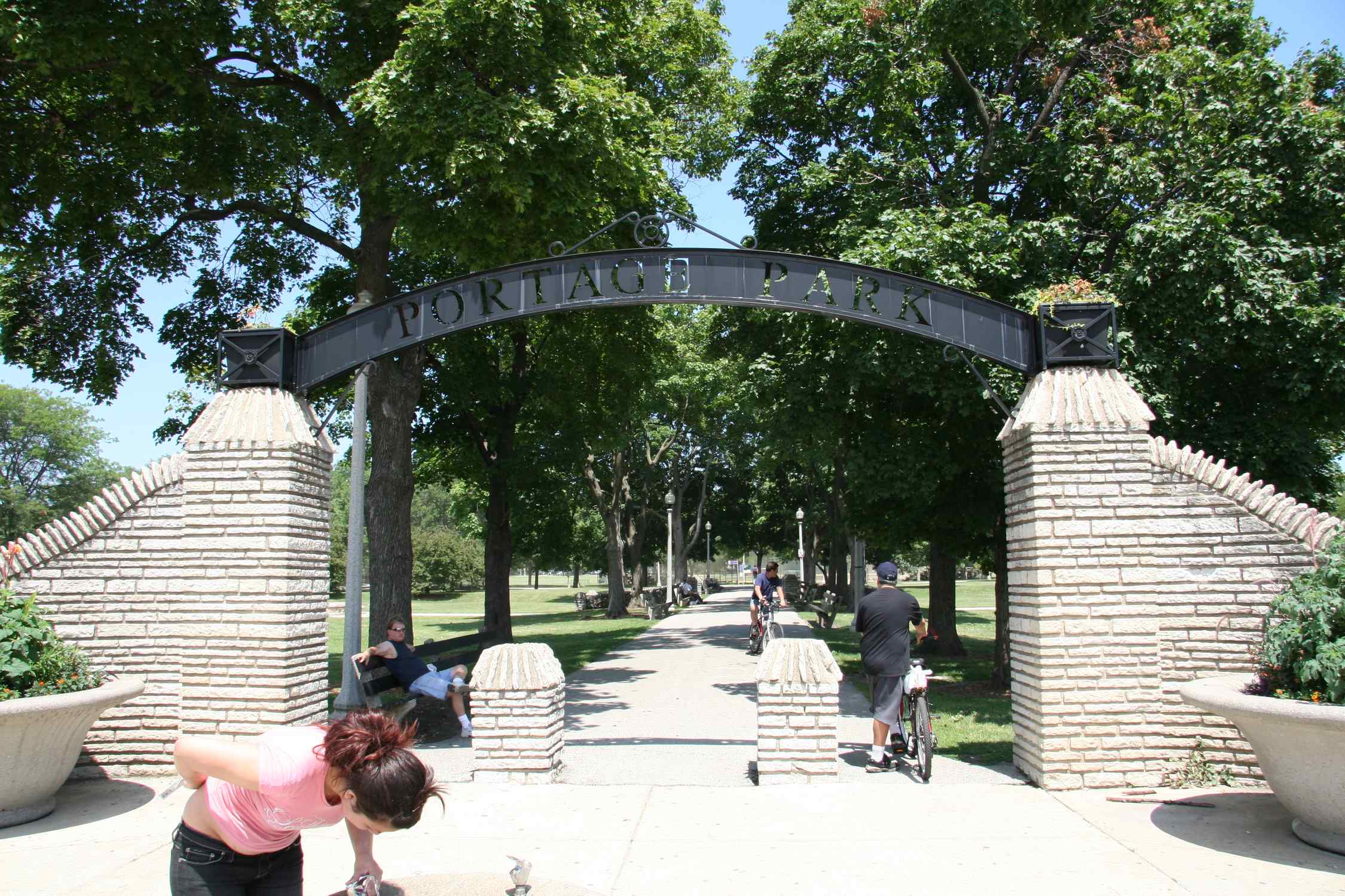 Portage Park - Photo 1