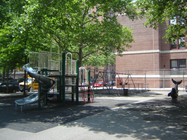 Peter Minuit Playground - Photo 1
