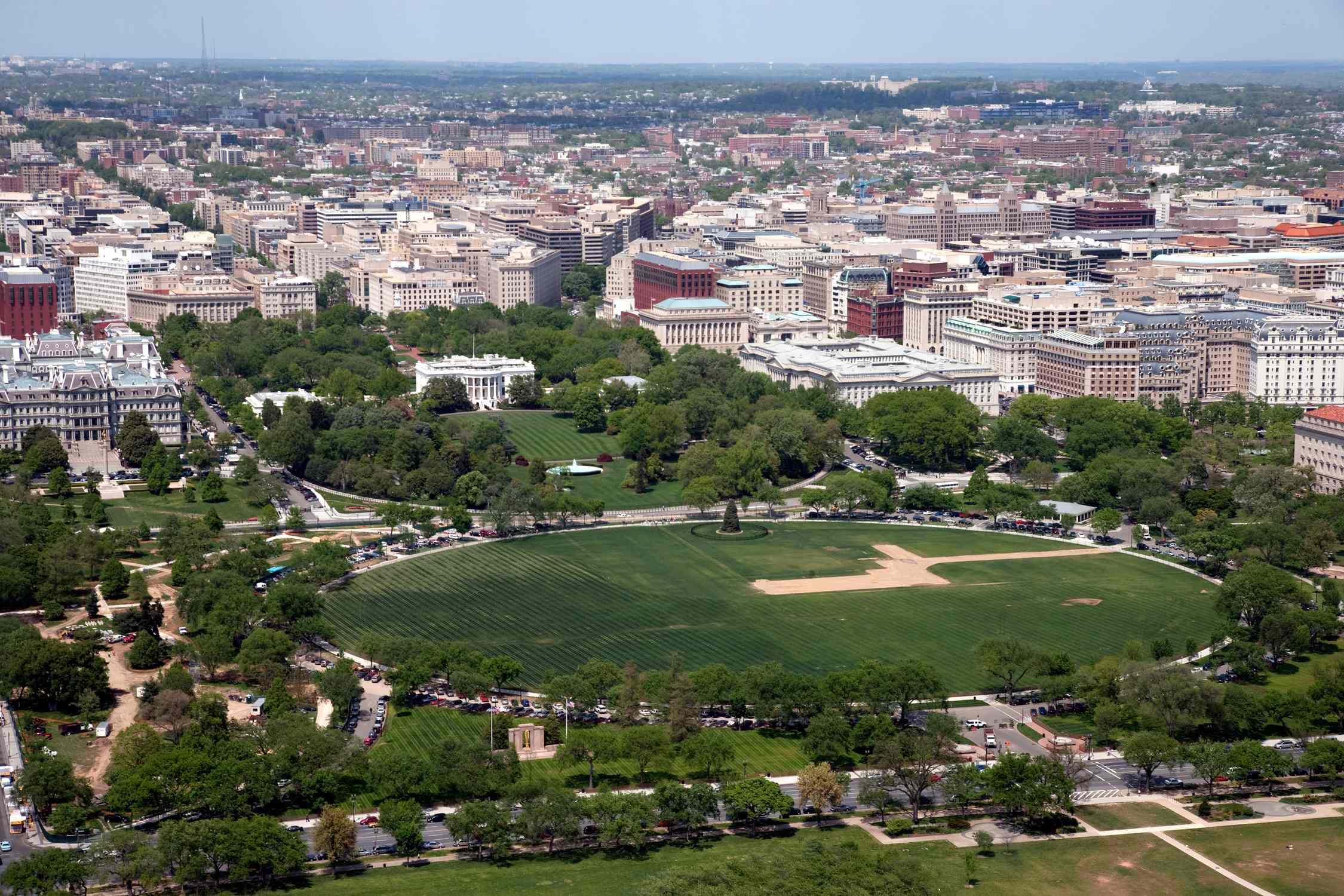 The Ellipse - Photo 1