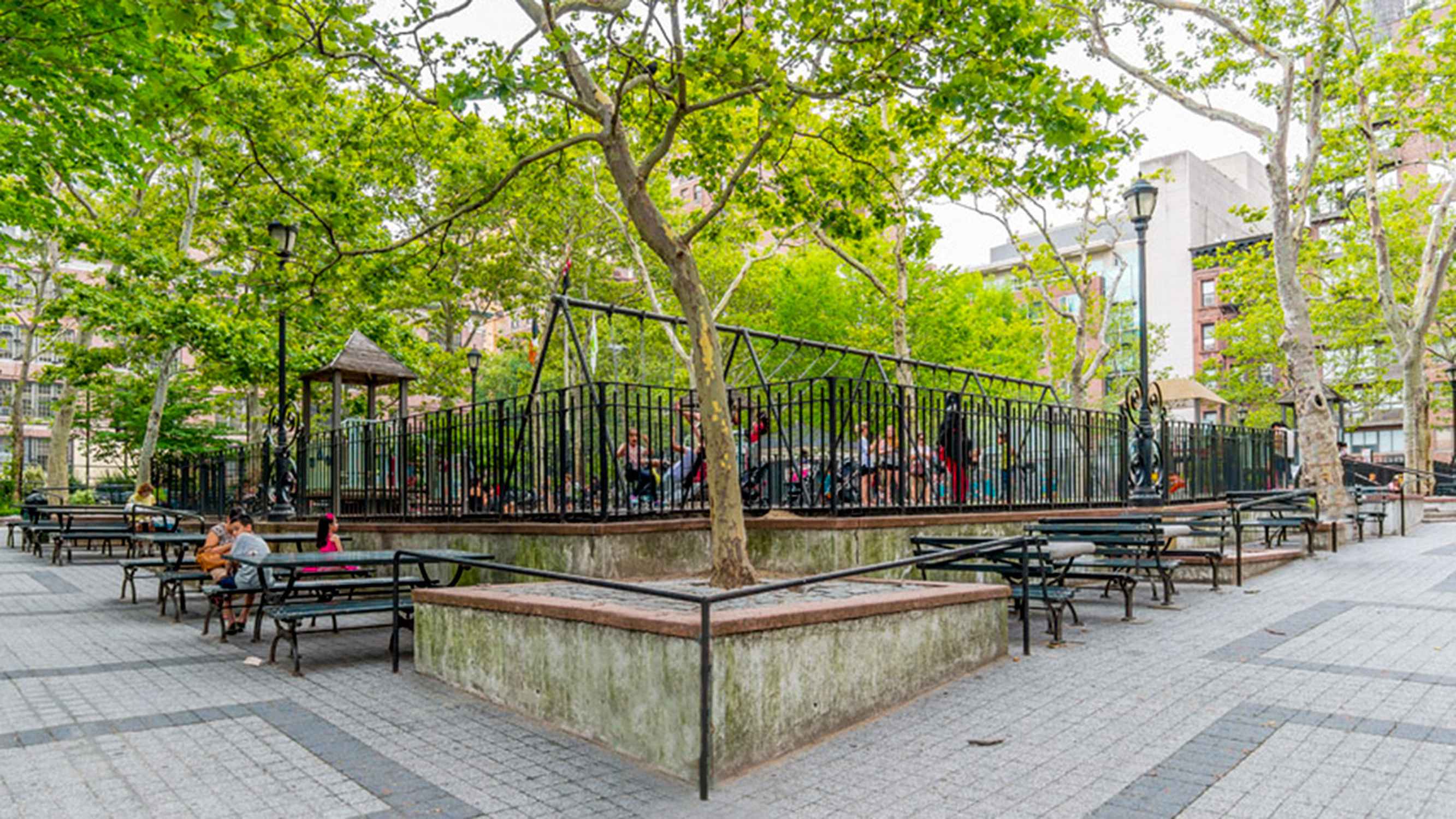 St. Catherine's Park - Photo 1