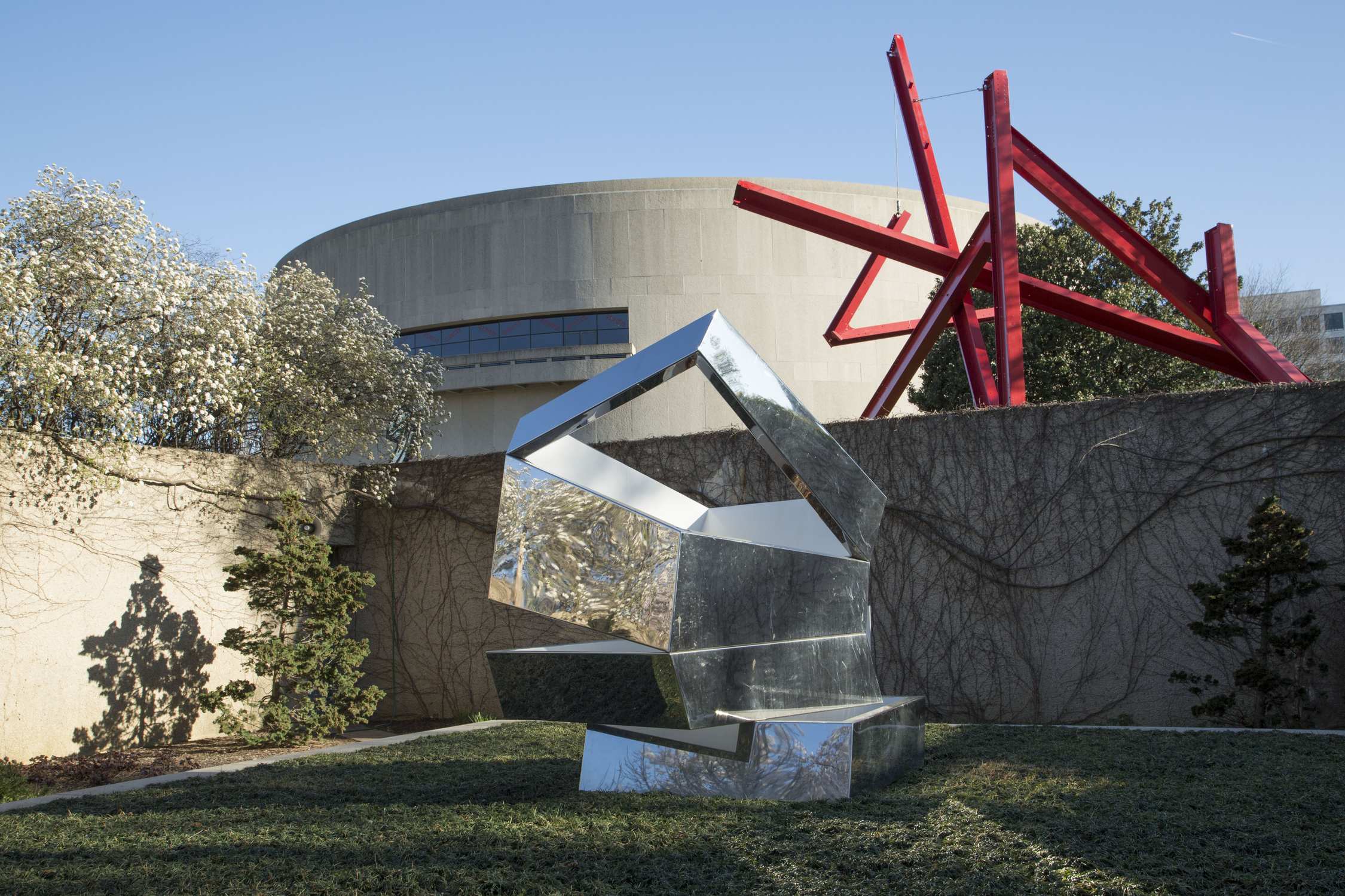 Hirshhorn Sculpture Garden - Photo 1