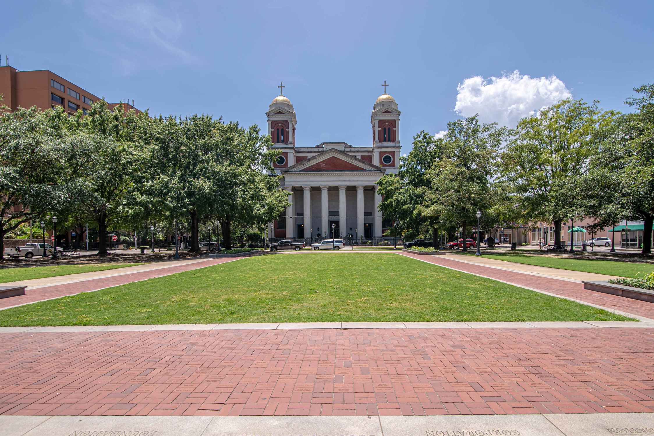 Cathedral Square - Photo 1