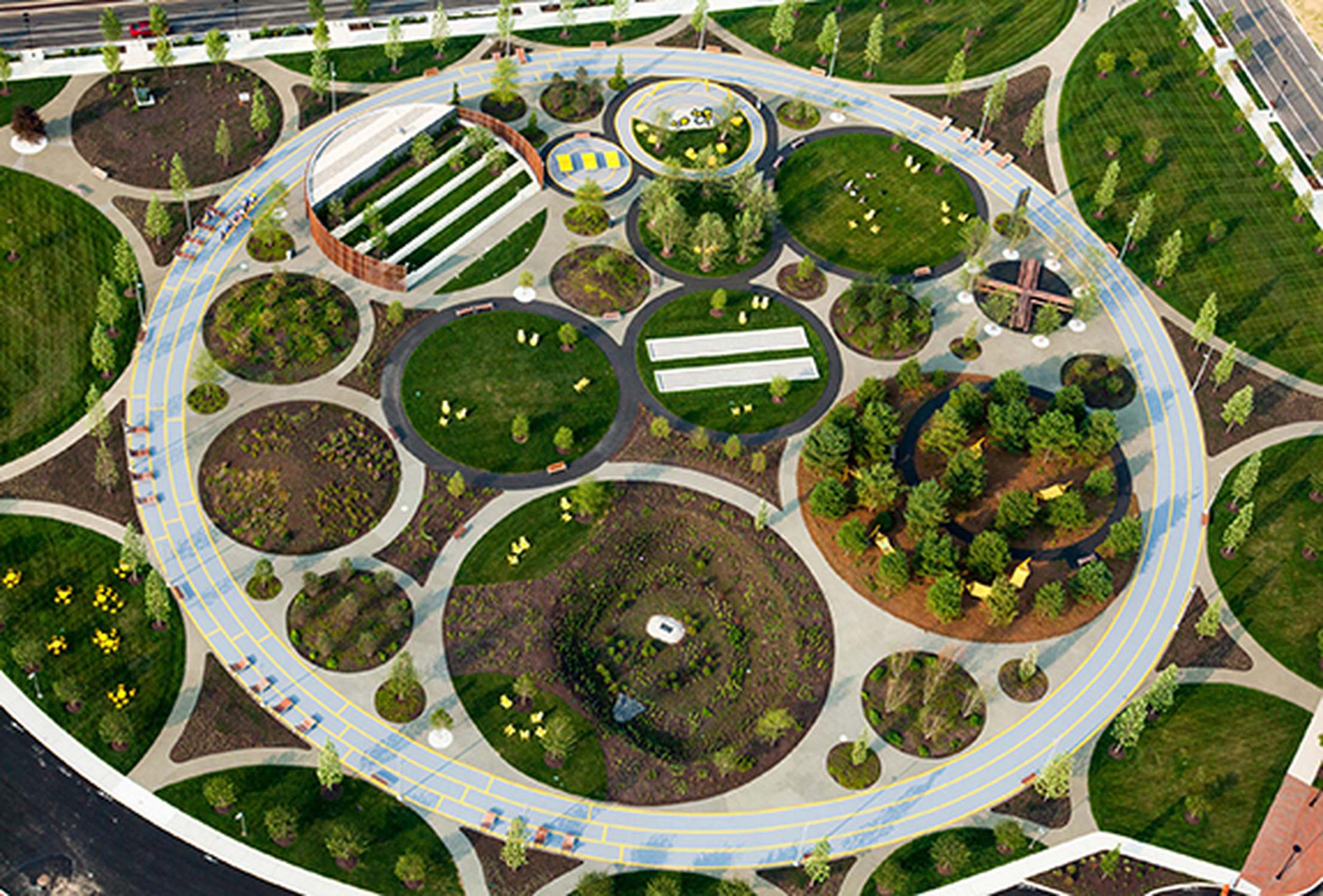 Central Green - Photo 1