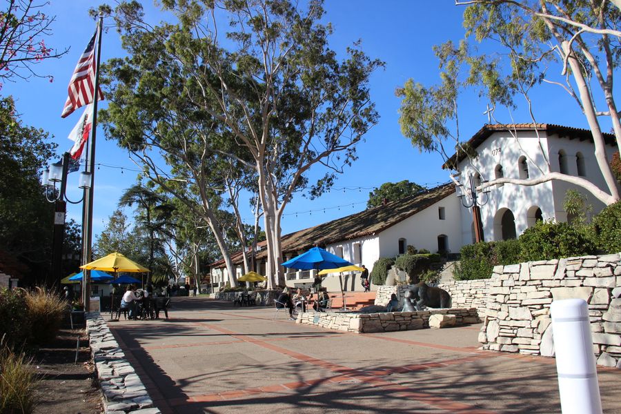 Mission Plaza - Photo 1