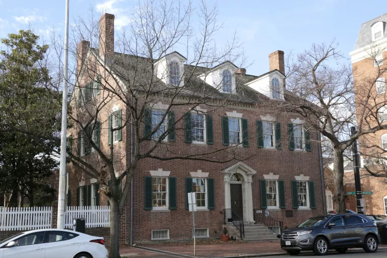 Lloyd House - Photo 1