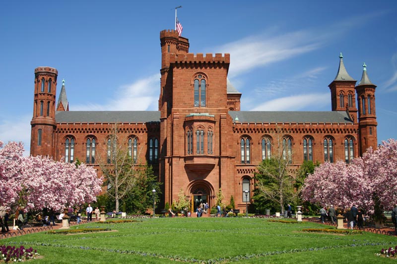 Smithsonian Grounds - Photo 1