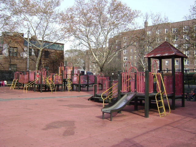 Albemarle Playground - Photo 1