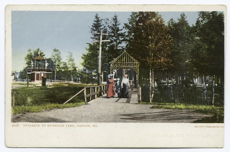Riverside Park - Photo 1
