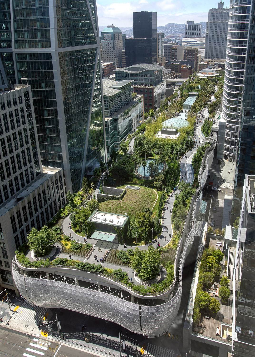 Urban Park - Photo 1