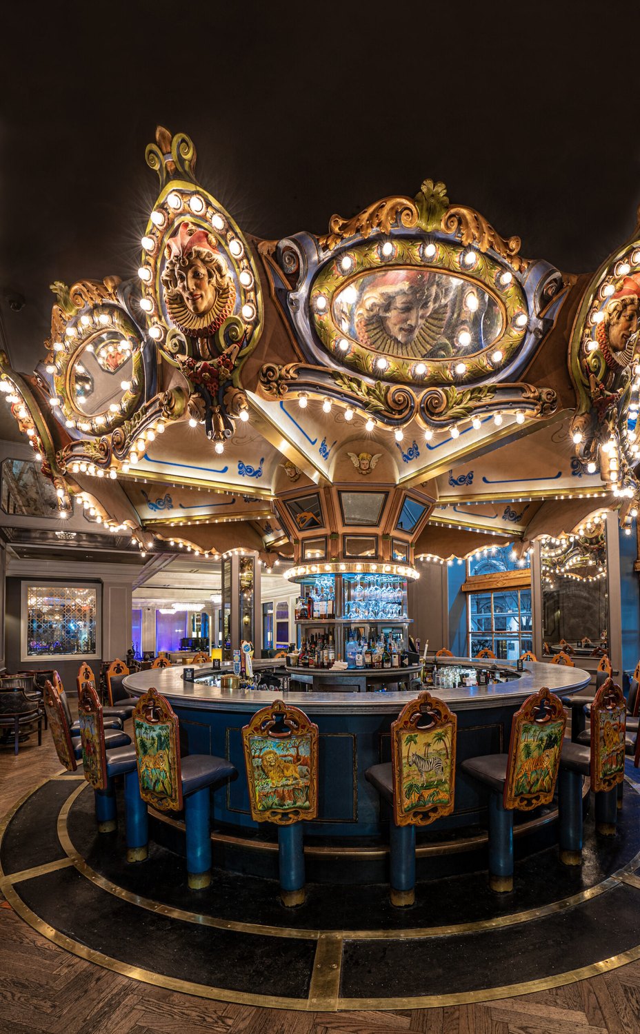 Carousel Bar & Lounge - Photo 1