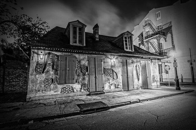 Ghost Tour - Photo 1