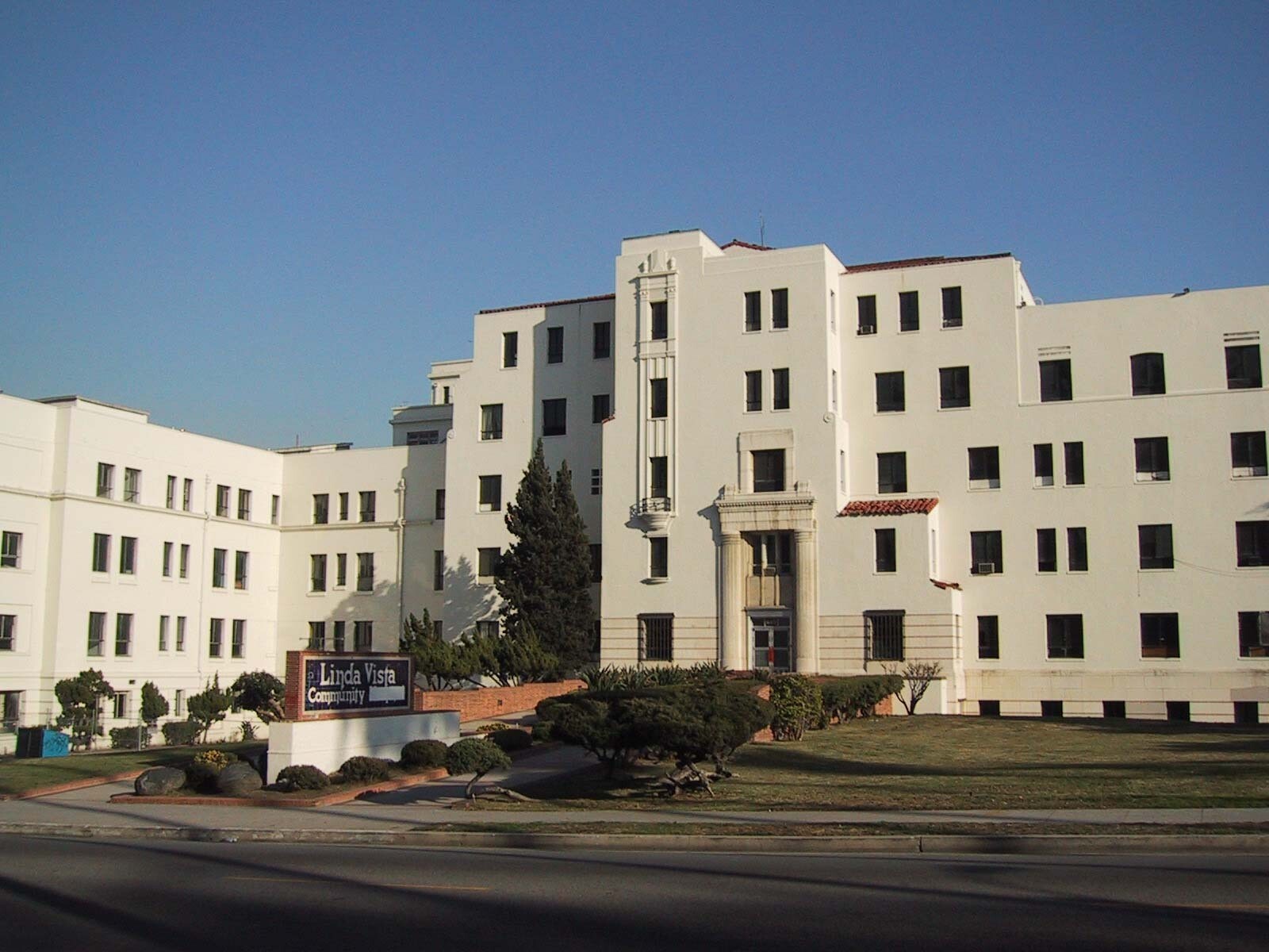 Linda Vista Hospital - Photo 1