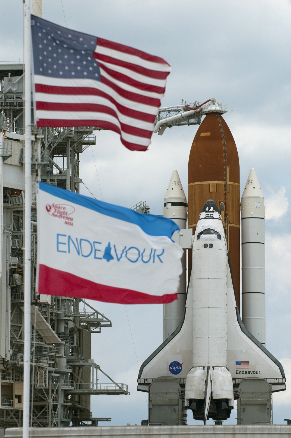 Space Shuttle Endeavour - Photo 1