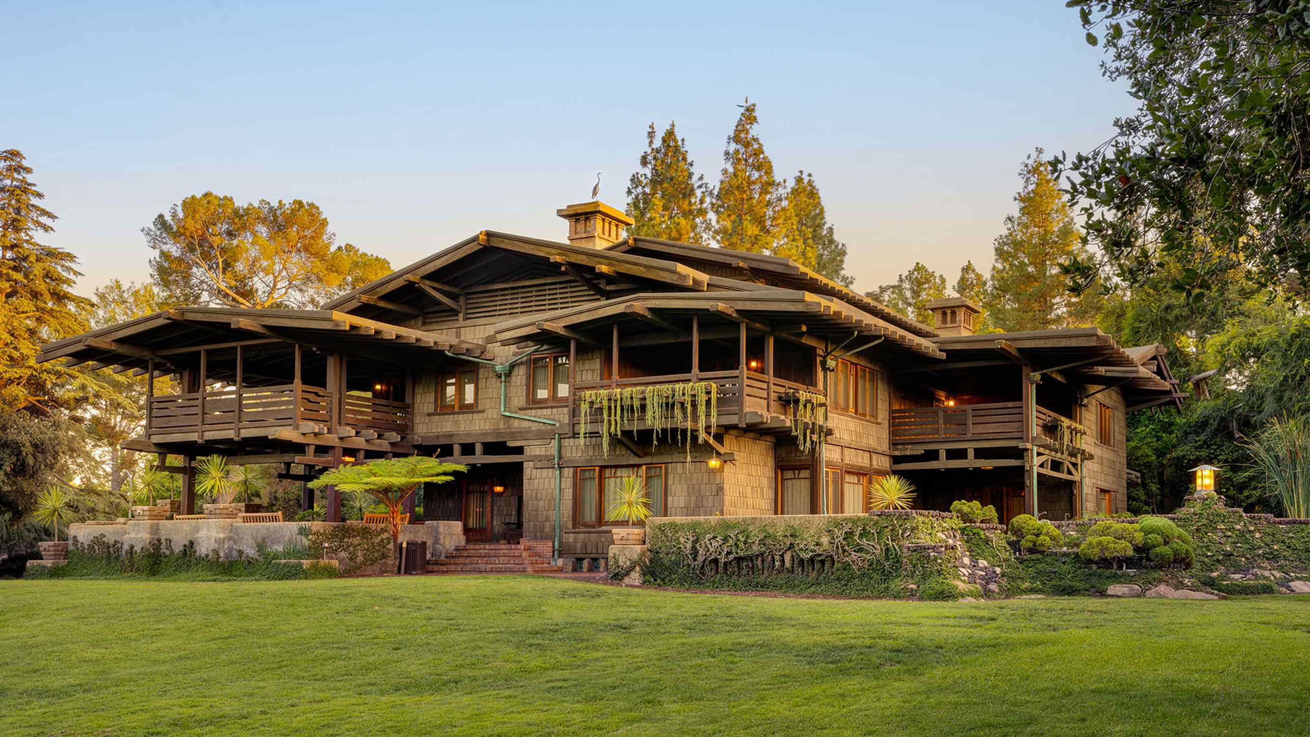 Gamble House - Photo 1