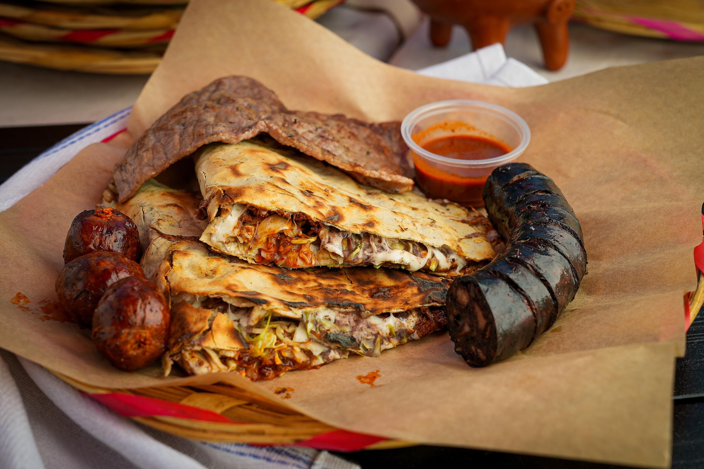 Poncho’s Tlayudas - Photo 1