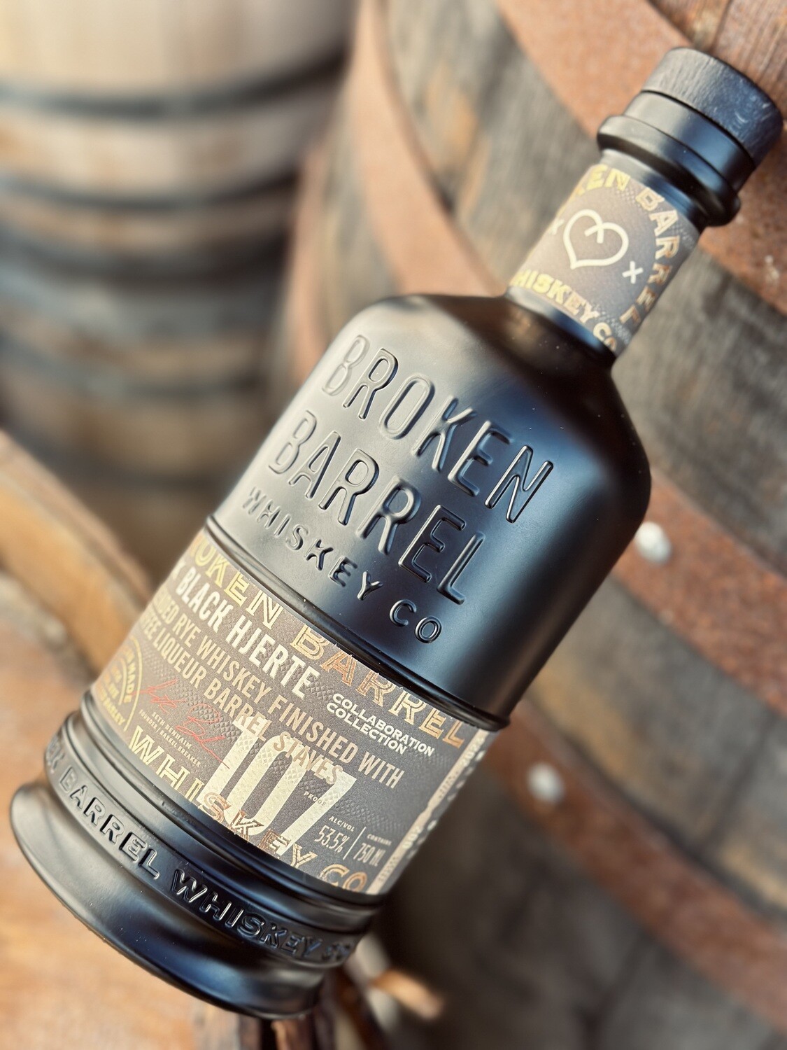 Broken Barrel Whiskey Co - Photo 1