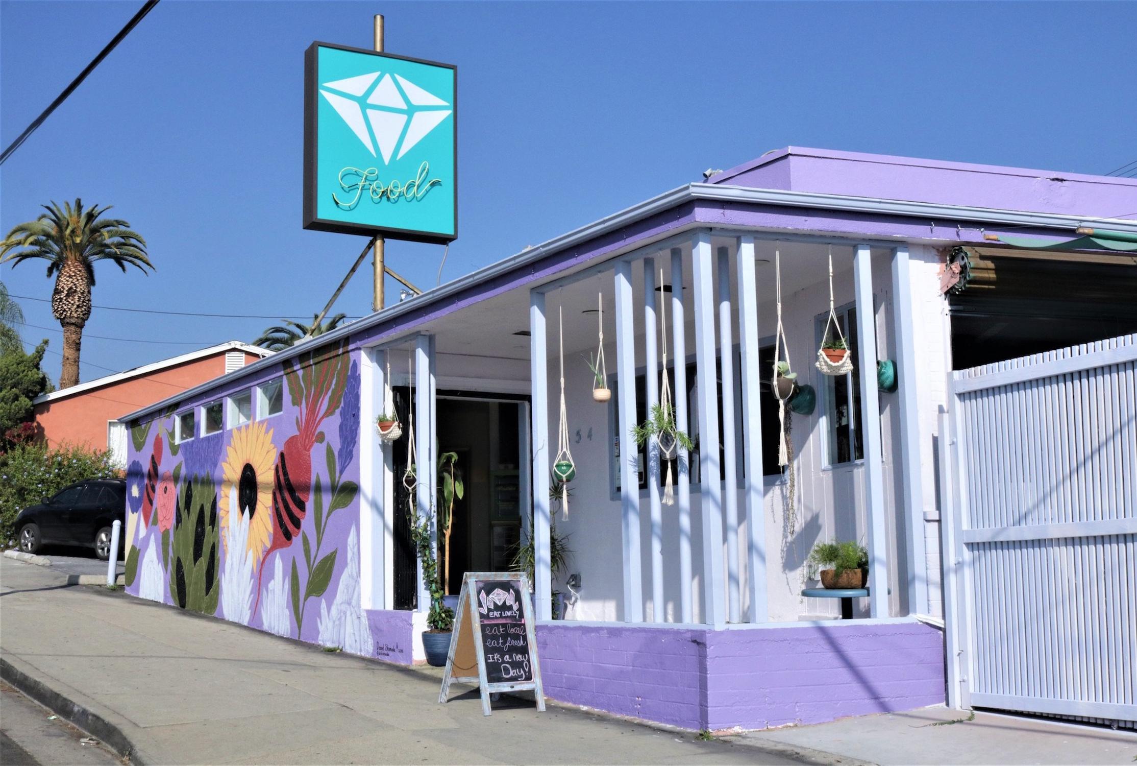 Jewel - Photo 1