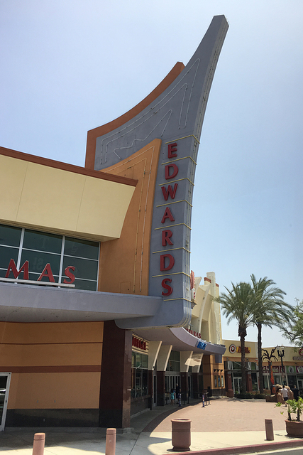Alhambra Renaissance Theater - Photo 1