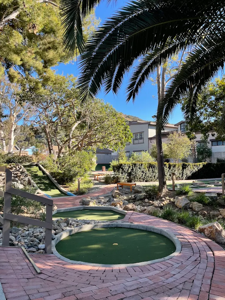 Golf Gardens Mini Golf - Photo 1